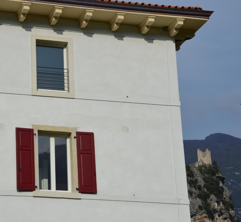 Palazzo Oltre Appartement Arco Buitenkant foto